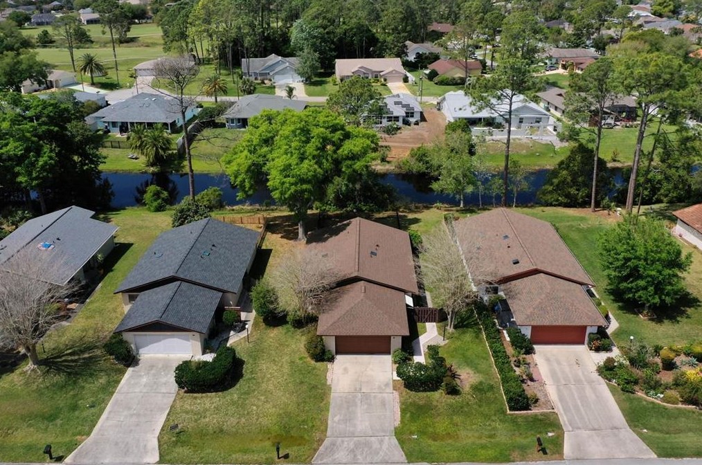 18 Lago Vista Pl, Palm Coast FL  32164-7721 exterior