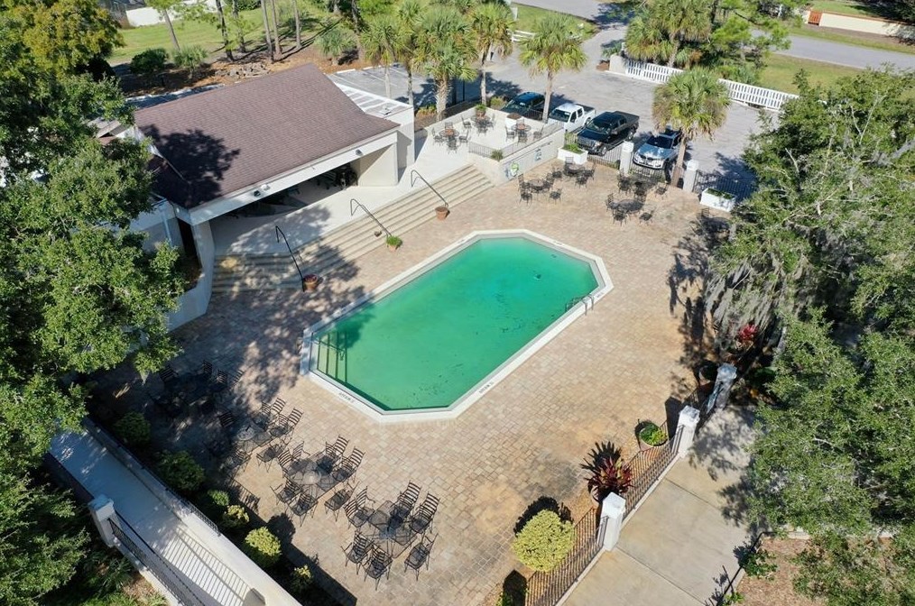 18 Lago Vista Pl, Palm Coast FL  32164-7721 exterior