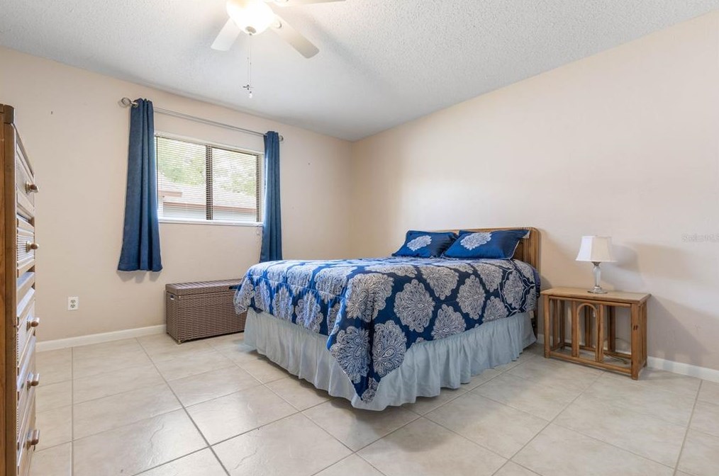18 Lago Vista Pl, Palm Coast FL  32164-7721 exterior