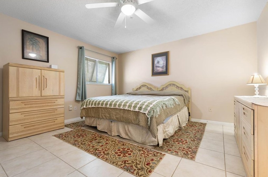 18 Lago Vista Pl, Palm Coast FL  32164-7721 exterior