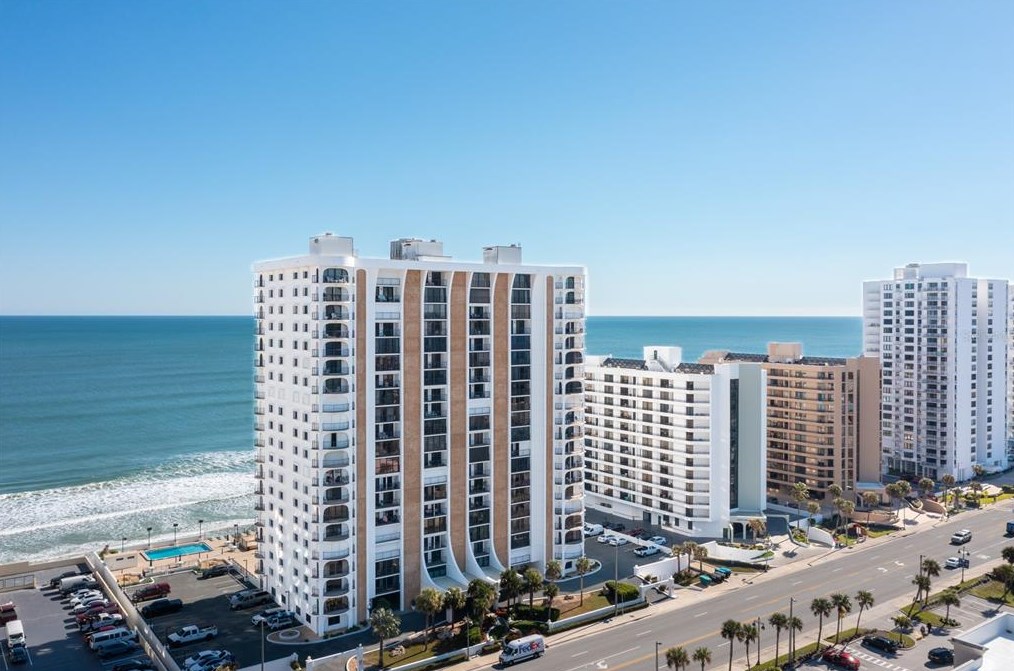 3003 Atlantic Ave, Daytona Beach FL  32118-6149 exterior