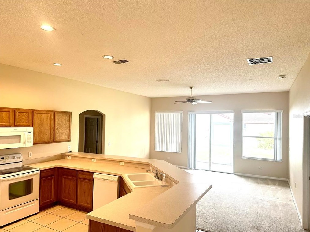 61 Bassett Ln, Palm Coast, FL 32137