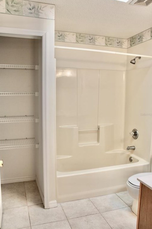 17 Woodbury, Palm Coast FL  32164-7942 exterior