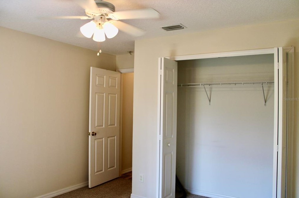 17 Woodbury, Palm Coast FL  32164-7942 exterior