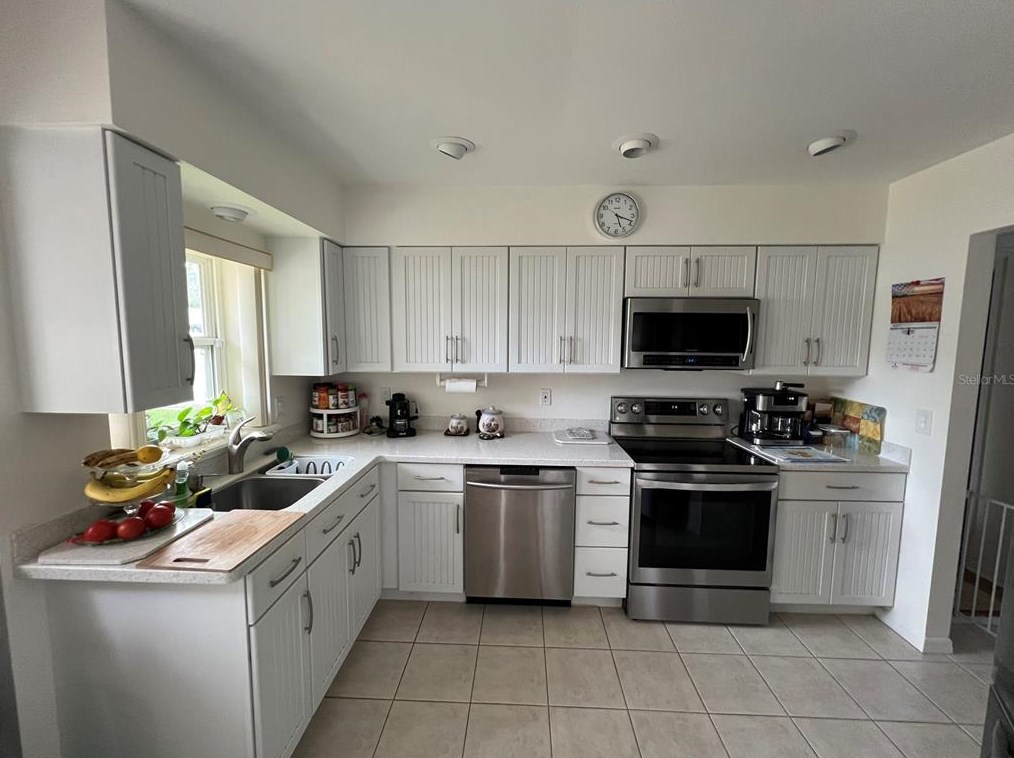 12 Westcliffe Ln, Palm Coast FL  32164-7801 exterior