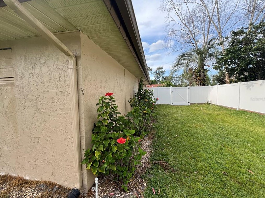 12 Westcliffe Ln, Palm Coast FL  32164-7801 exterior