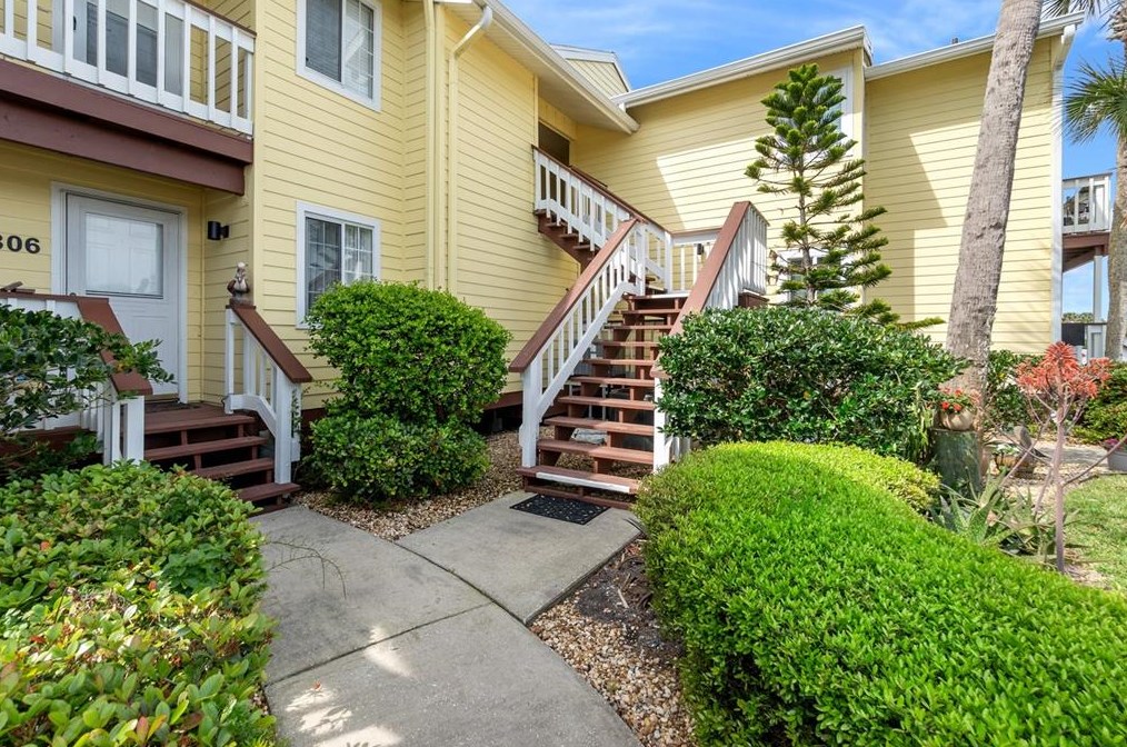 309 Ocean Marina Dr, Flagler Beach, FL 32136-2800