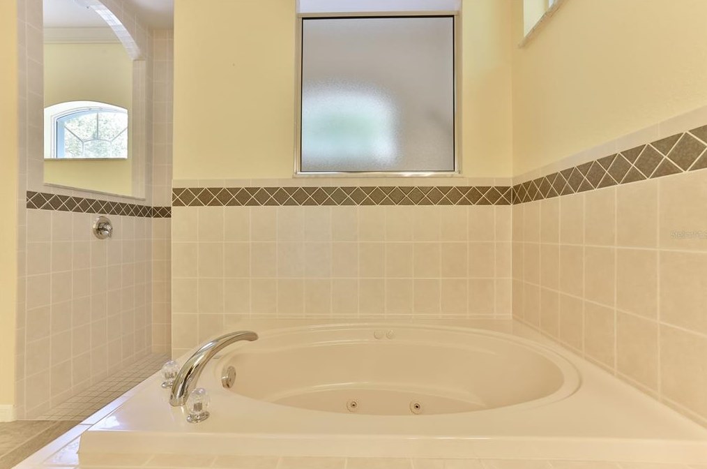 1446 Dolph Cir, Ormond Beach FL  32174-2891 exterior
