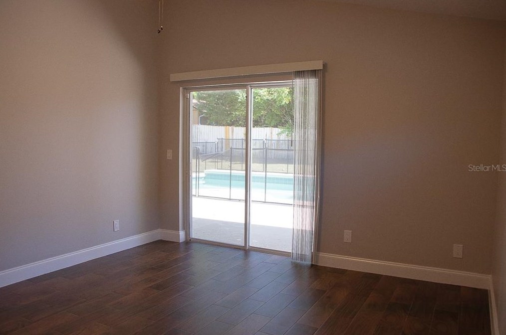 2421 Walnut Heights Rd, Apopka FL  32703-4854 exterior