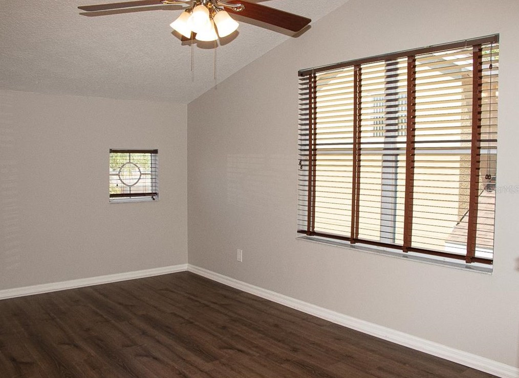 2421 Walnut Heights Rd, Apopka FL  32703-4854 exterior