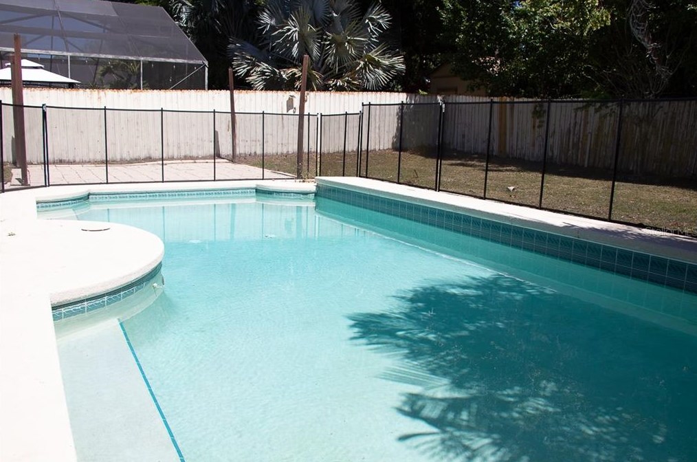 2421 Walnut Heights Rd, Apopka FL  32703-4854 exterior