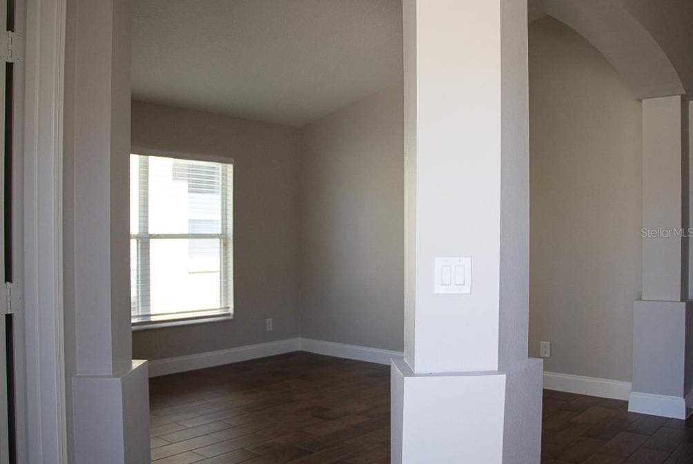 2421 Walnut Heights Rd, Apopka FL  32703-4854 exterior