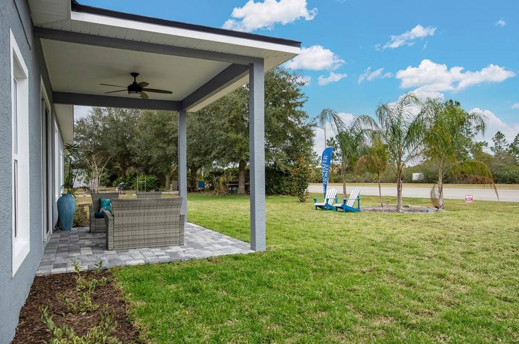 6 Ln Mancha Dr, Palm Coast FL  32137-9610 exterior