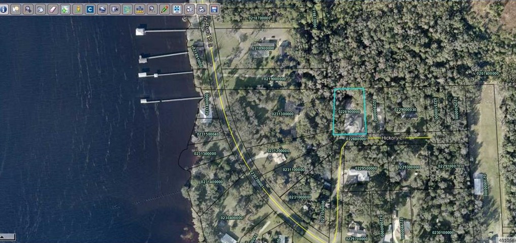 1740 Hickory Ln, Armstrong, FL 32033-2642