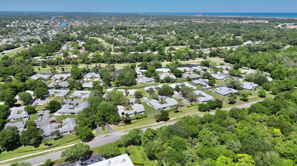 30 Lake Forest Pl, Palm Coast, FL 32137-8043