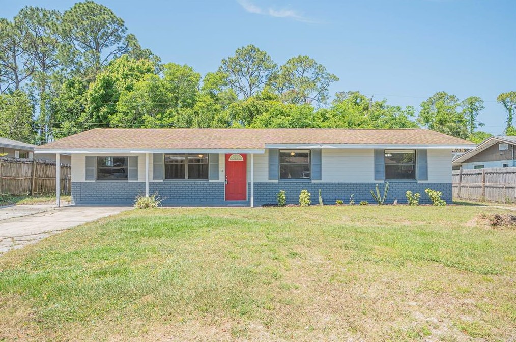1736 Raleigh Ave, Daytona Beach, FL 32117-1326