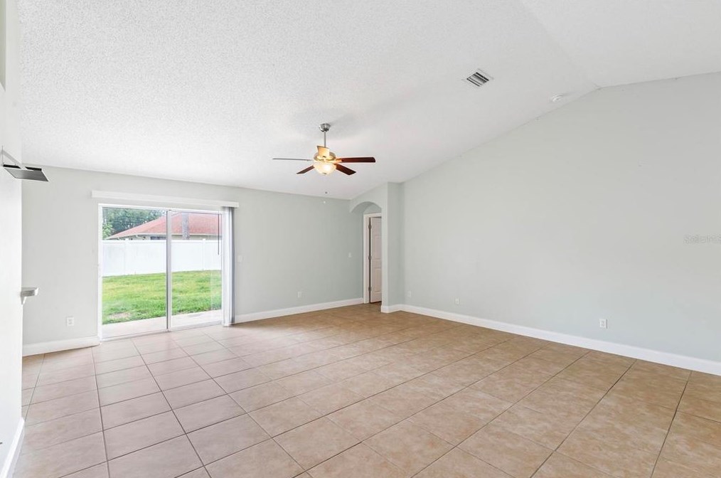 58 Bennett Ln, Palm Coast FL  32137-8609 exterior
