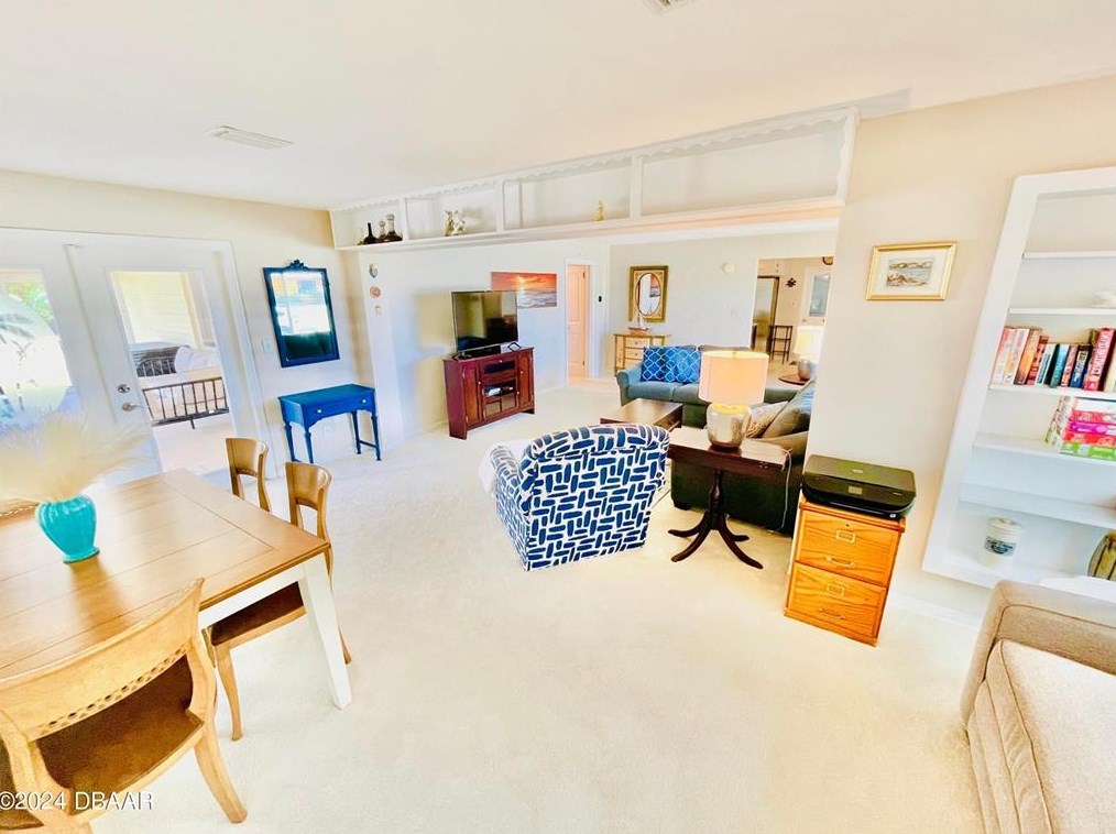 31 San Jose Dr, Ormond Beach FL  32176-2414 exterior