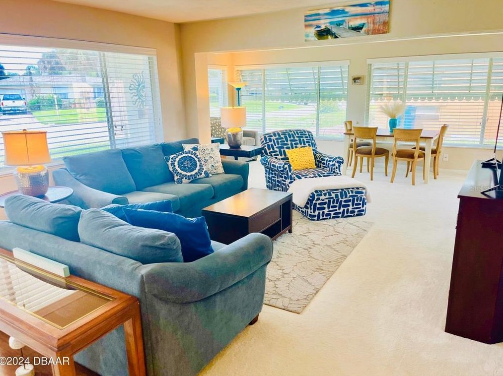 31 San Jose Dr, Ormond Beach FL  32176-2414 exterior