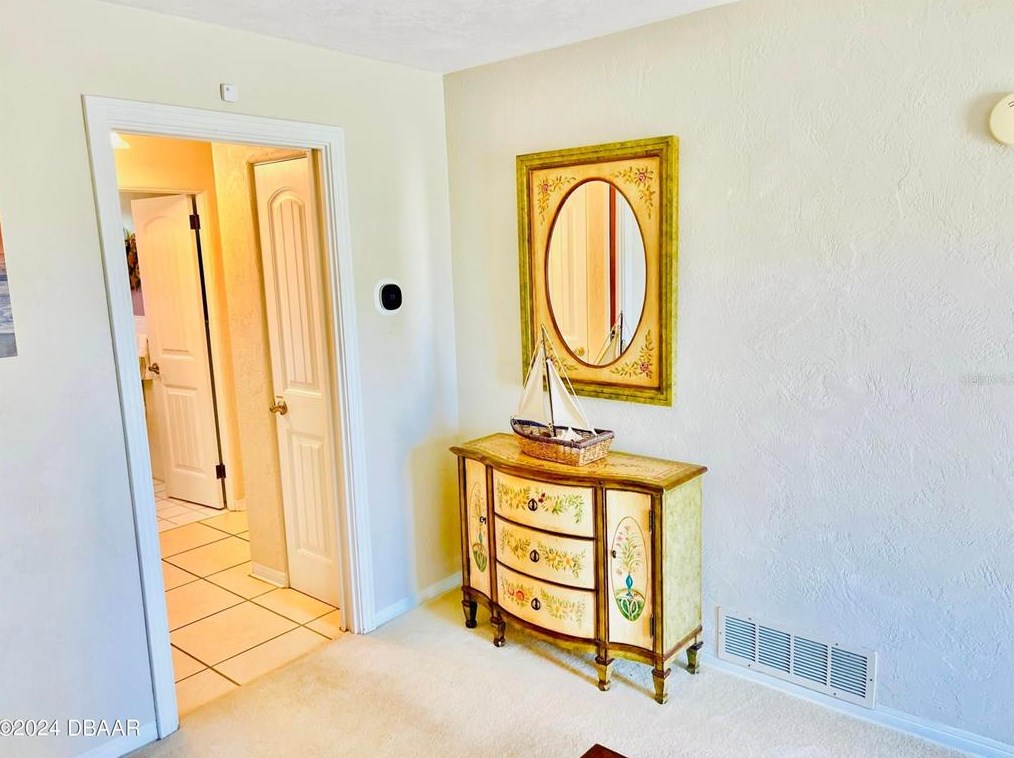 31 San Jose Dr, Ormond Beach FL  32176-2414 exterior