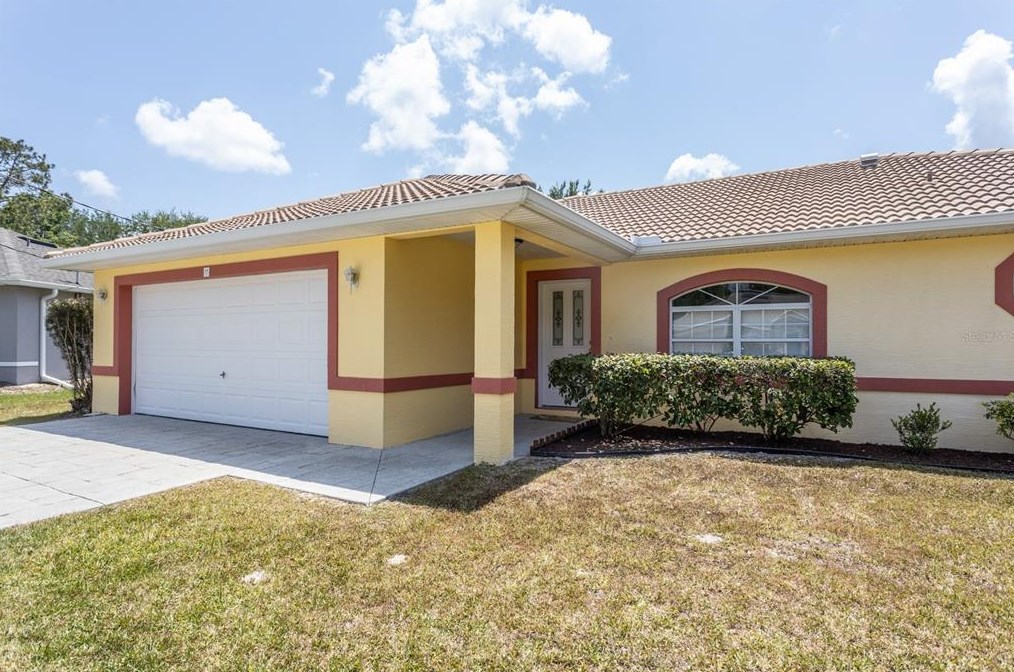 11 Rolls Royce Ct, Palm Coast, FL 32164-8917