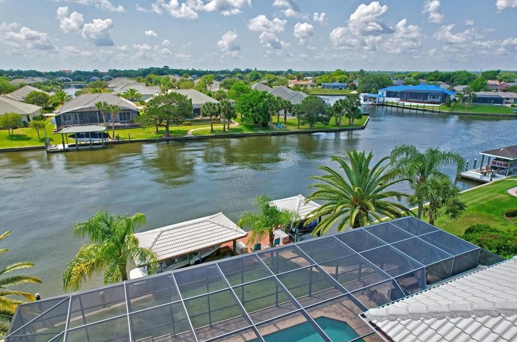 1 Caitlin Ct, Palm Coast FL  32137-4323 exterior