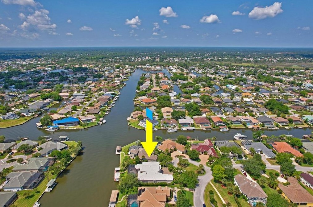1 Caitlin Ct, Palm Coast FL  32137-4323 exterior