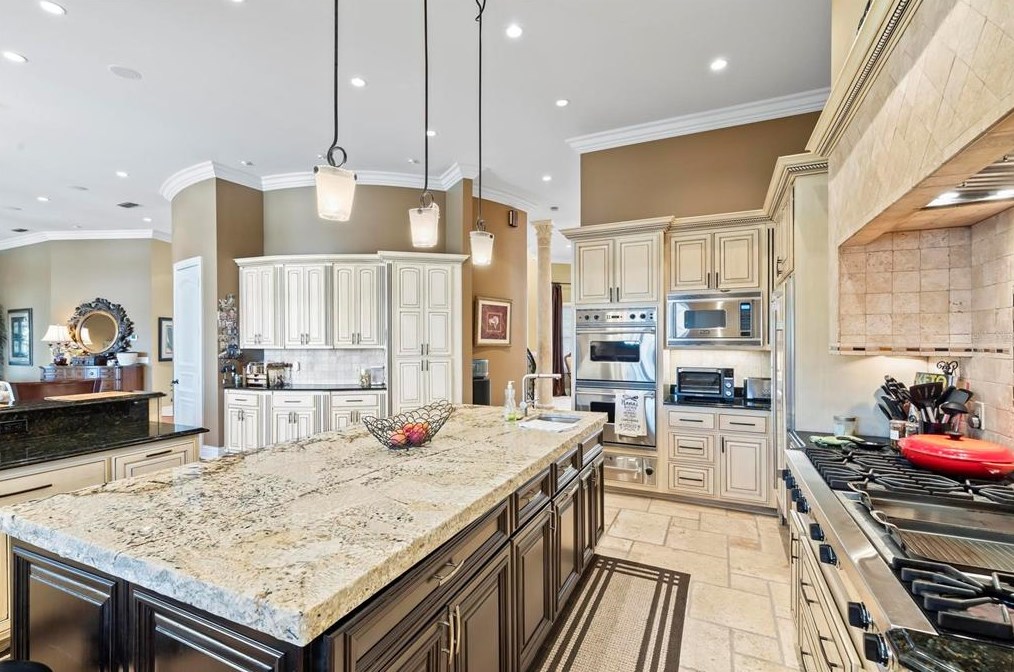 1 Caitlin Ct, Palm Coast FL  32137-4323 exterior