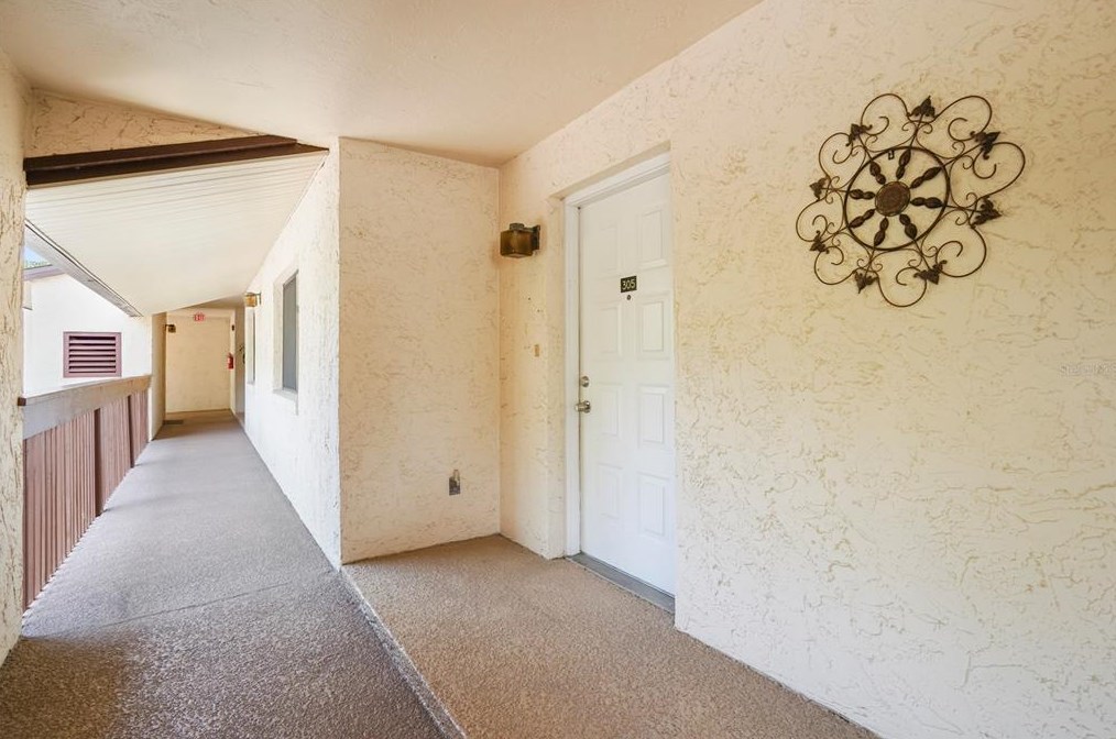 275 Indigo Dr #305, Daytona Beach, FL 32114