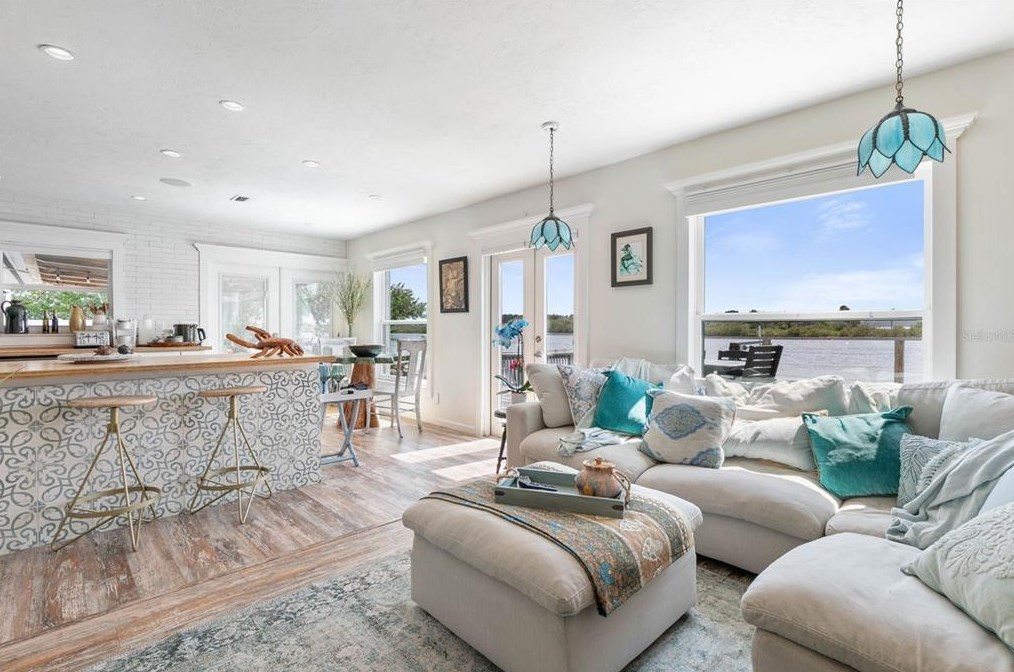 3120 John Anderson Dr, Ormond Beach FL 32176-2259 exterior