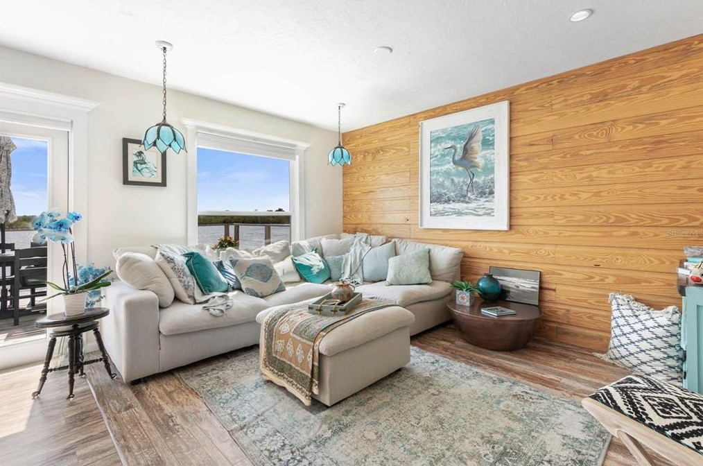 3120 John Anderson Dr, Ormond Beach FL 32176-2259 exterior