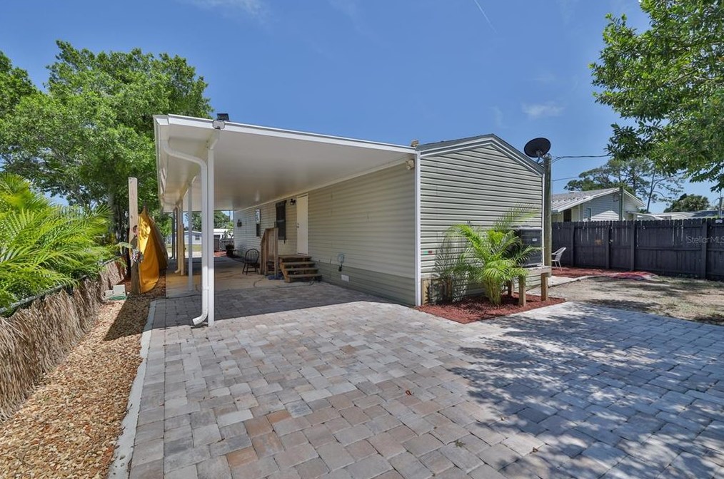 5401 Oates Ave, Daytona Beach, FL 32127-5538