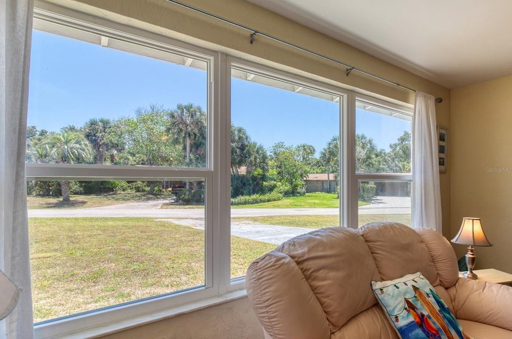 47 Sandra Dr, Ormond Beach FL  32176-3120 exterior