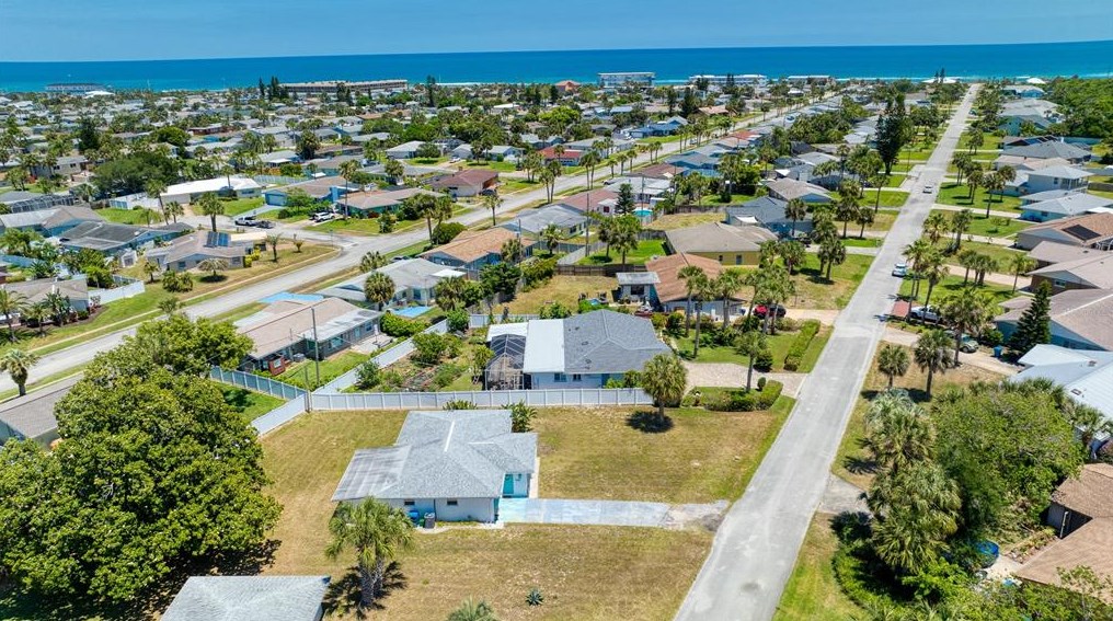 47 Sandra Dr, Ormond Beach FL  32176-3120 exterior