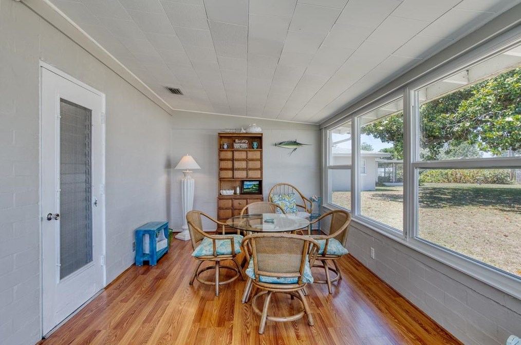 47 Sandra Dr, Ormond Beach FL  32176-3120 exterior