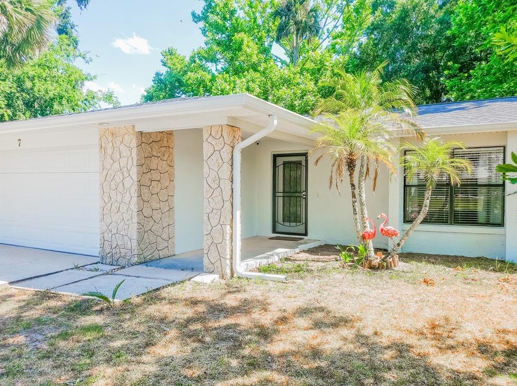 7 Blakeport Ln, Palm Coast, FL 32137-7334