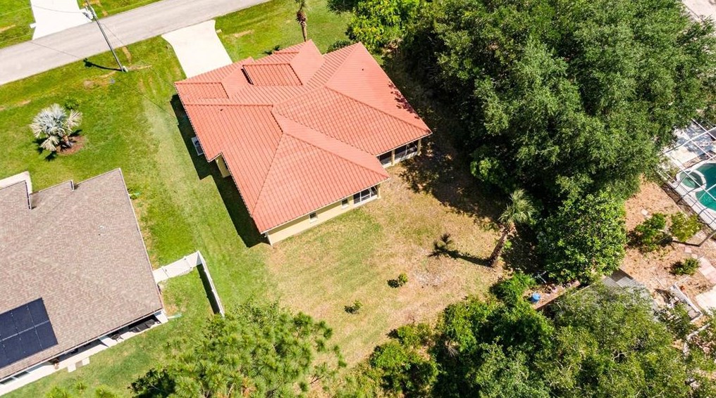 50 Persimmon Dr, Palm Coast FL  32164-7450 exterior