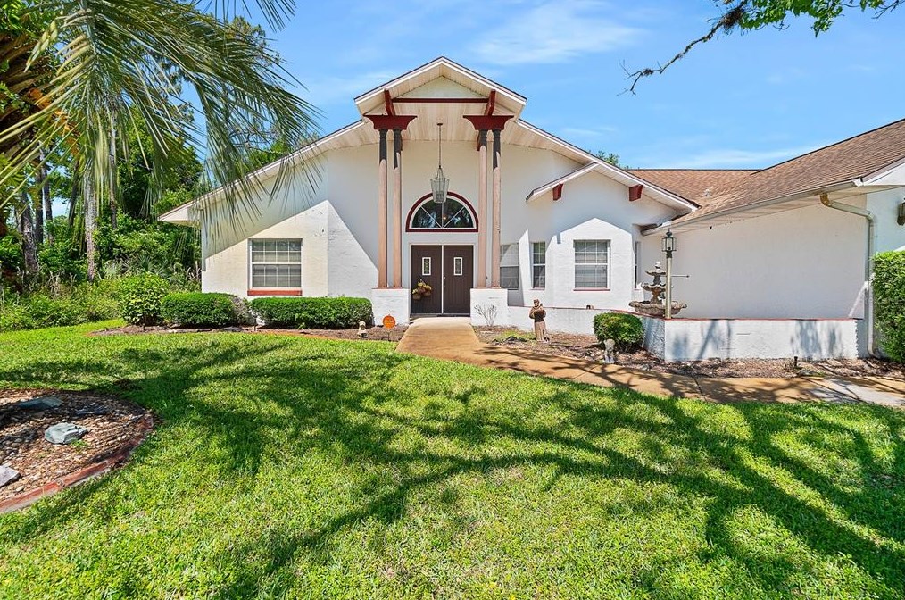 130 Beachway Dr, Palm Coast, FL 32137-8651