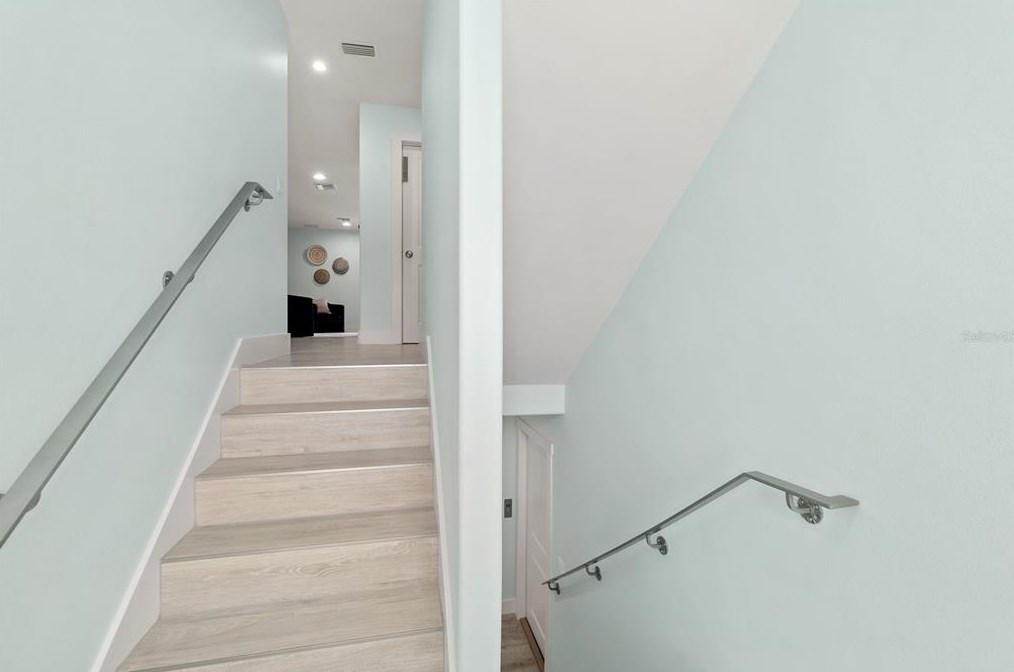 4711 Atlantic Ave, Daytona Beach FL 32127-7103 exterior