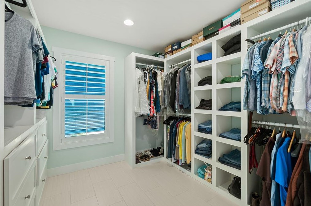 4711 Atlantic Ave, Daytona Beach FL 32127-7103 exterior