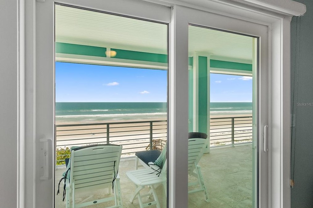 4711 Atlantic Ave, Daytona Beach FL 32127-7103 exterior