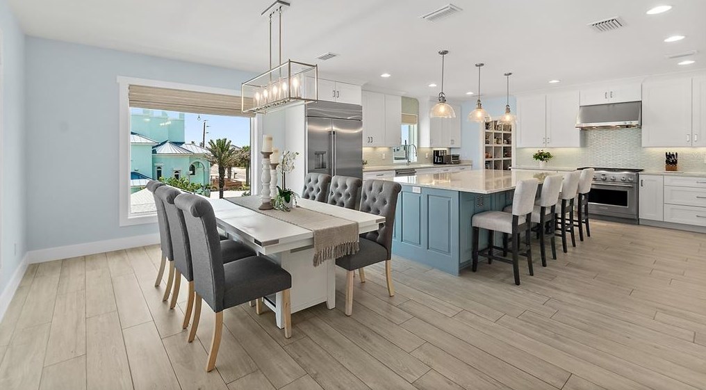 4711 Atlantic Ave, Daytona Beach FL 32127-7103 exterior