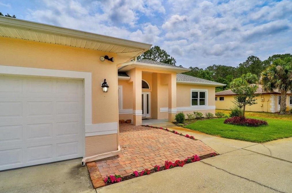 11 Walton Pl, Palm Coast, FL 32164-7661