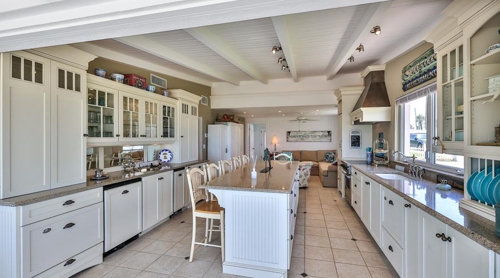 7 Ocean View Dr, Ormond Beach FL  32176-3614 exterior