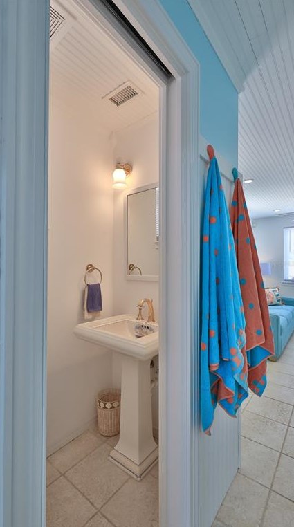 7 Ocean View Dr, Ormond Beach FL  32176-3614 exterior