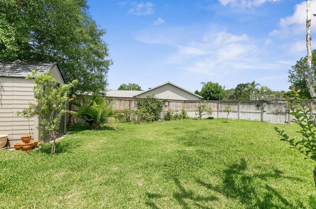 3 Woodhill Pl, Palm Coast FL  32164-7920 exterior