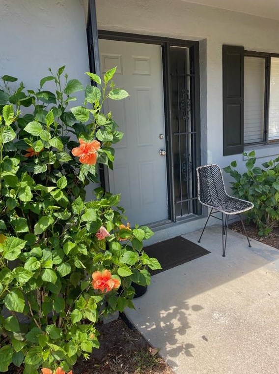 66 Webster Ln, Palm Coast, FL 32164-7783