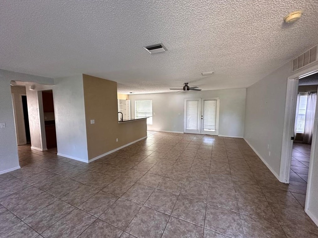 75 Wellshire Ln, Palm Coast, FL 32164-7849