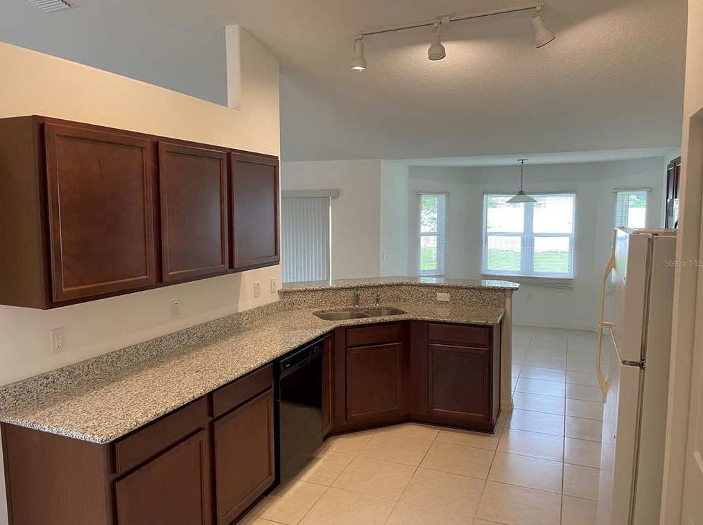 12 White Dove Ln, Palm Coast FL  32164-7247 exterior