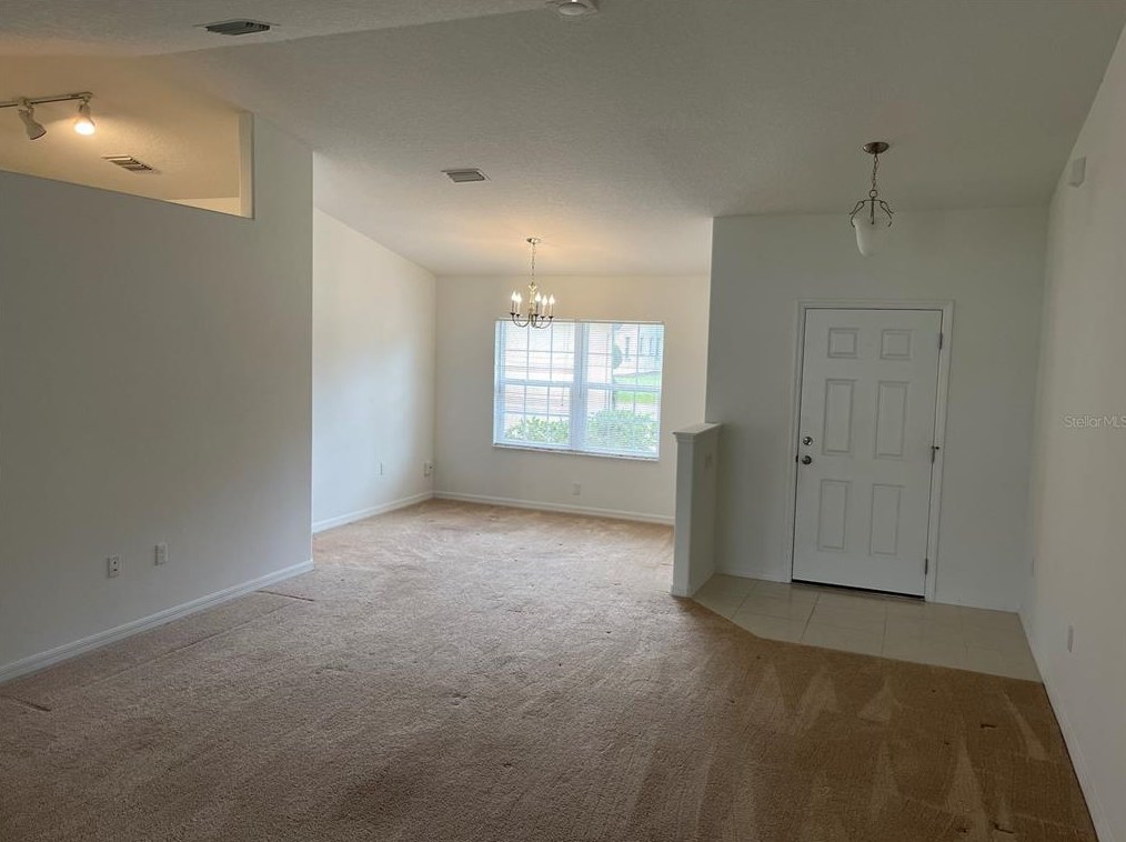 12 White Dove Ln, Palm Coast FL  32164-7247 exterior